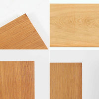 Borge Mogensenがデザインし、Karl Andersson & Sonerが製作した幅135cmのブックシェルフです。上質なオーク材を用いた無駄のない直線的な構成が特徴で、中央の仕切りにより整然とした収納を実現しています。固定棚による堅牢な構造は、日常使いの書籍や資料をしっかりと支え、空間に落ち着いた存在感をもたらします。素材の質感を活かした端正な佇まいは、リビングや書斎、オフィスにも自然に馴染み、北欧ビンテージならではの実直な美しさと経年変化の魅力を感じられる一品です。