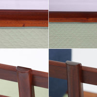 こちらは、ウェグナーデザインの人気モデル、GE236の3人掛けソファです。後ろ姿が非常に美しいため、あえて壁に寄せず背面を見せる配置もおすすめです。クッション内部にはスプリングが内蔵されており、座り心地も良好です。さらに、こちらは現地でも希少なアフロモシア材(通称アフリカンチーク)が使用された特別なモデルです。GE236のチーク材仕様として一般的に認識されているのは、このアフロモシア材が使用されたモデルを指します。GETAMA社の刻印も確認できます。