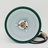 北欧より買い付けた、ホルムガード社製(現Royal Copenhagen)ビンテージランプです。照明部分はデンマークを代表する照明メーカーFog & Morup社によって作成されています。Holmegaard 社のペンダントライトの中でも人気の「P&T PENDEL」シリーズで内と外側の2層の色味が特徴的です。消灯&点灯時にそれぞれ違った表情を見せてくれる素敵なデザインです。