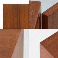Hans J. Wegnerがデザインし、Ry Moblerが製作したディスプレイシェルフです。美しい木目をもつチーク材を主体に、内部や構造部にはオーク材、金具には真鍮を組み合わせた上質なつくりが魅力。上部のオープン棚は飾り棚として器やオブジェ、本を美しく見せ、下部の開き戸収納は細かい日用品や書類をすっきり隠して収納できます。直線的で端正なフォルムの中に、ウェグナーらしい丁寧な木工技術と素材の美しさが息づき、経年で深みを増した色艶が空間に格別の存在感を添える一品です。リビングや書斎、ショップ什器としてもおすすめです。