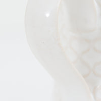 デンマークを代表するデザイナー、イェンス・H・クイストゴーによる「Cordial(コーディアル)」シリーズのヴィンテージクリーマーです。1960年代にKronjydenから制作が始まったシリーズは、その後Nissen、Bing&Grondahlと引き継がれ長く愛されたシリーズとなりました。ストーンウェアにハートを連想させる繊細な型押し模様が施されており、デンマークではスウェーデンやフィンランドの陶器メーカーと並んで今でも非常に人気のある商品となります。