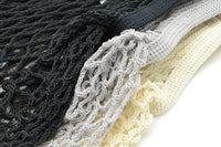 FILT社は1860年に農家の人たちによってフランス北西部に設立され、現在はヨットや車向け、医療用、スポーツ用品など、ネットやロープに特化した商品を主に業務用として多岐に渡って生産しています。ネットバッグは小さく折りたためることもあり、特にヨーロッパではマルシェ(市場)などに出かけるときに持っていくのが定番です。