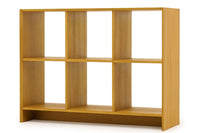 シンプルなオープンシェルフです。オープンシェルフは本棚や飾り棚として利用でき、また背面を設けないことで、お部屋の間仕切りとしても利用できます。こちらのオープンシェルフは外枠が正面に対してフラットではなく斜めになっていて、よりスタイリッシュで高級感な仕上がりになっています。キューブボックス(別売)がぴったり入ります。