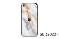 UNIQFINDは、スマートフォンなどのスキンシールやハードケースをデザインしているカナダのブランドです。製品は主にApple社製の製品に特化しており、iphoneやipadなどのスマートデバイスに加え、macbookなども、それぞれ各モデルの専用品を開発しています。その非常にスタイリッシュでクールな世界観は、おしゃれな人々に認知されることとなり、今ではインスタグラムやSNSで人気が世界中に広がっています。今では似たようなデザインのコピー品が多く出回るようになりましたが、UNIQFINDの製品は全てが専用設計、素材や印刷はもちろんカット加工部のデザインも非常に美しく仕上がっています。