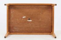 北欧より買い付けたサイドテーブルです。小ぶりなセンターテーブルとしてもお使いいただけます。天板と脚の角はトメ加工が施されています。SeverinHansenJr.の代表的なデザインです。希少なオーク材のモデルです。