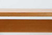 BorgeMogensenデザインのダイニングテーブルです。良質なビーチ無垢材が使用されておりシンプルなデザインながらも大変美しいテーブルに仕上がっています。