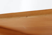 Borgemogensenデザインのダイニングテーブルです。良質なビーチ無垢材が使用されておりシンプルなデザインながらも大変美しいテーブルに仕上がっています。