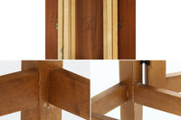 北欧より買い付けた、ゲートレッグダイニングテーブルです。希少なチーク材が天板に使用されています。ゲートレッグとは、可動式の足でテーブルの天板を支え、用途に合った大きさに替えられる、伸長式のテーブルで、ヨーロッパではスタンダードアイテムになっています。大きさは、3段階に変化し、折りたたんだ状態は壁面の棚になり、片方を上げると2人用のテーブル、両方上げると4人用のテーブルになります。使わないときはコンパクトなので、サブのテーブルとしても良いと思います。ファネットチェアで有名なEdsbyVerken社による希少な作品です。