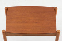 デンマークより買い付けたトレイテーブルです。天板は取り外してトレイとしてお使いいただけます。チーク材とビーチ材の組み合わせも素敵です。