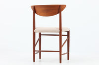 背もたれの曲面、削りだされたアーム、貫の数が特徴的な"PeterHvidt&Orlamolgaard"によってデザインされたチェアです。当時の希少なチーク材が使用されたフレームは、手作りでデンマークの名工"Soborg社"熟練の職人によって作成されています。背もたれの縁は椅子を引きやすい様に、貫の数は強度面も併せ持っています。少し大きめでゆったりとした安楽性の高い座り心地です。デスクチェアとしてはもちろんリビングに置いても素敵だと思います。