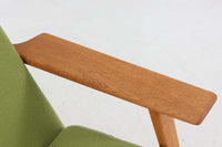 北欧家具を代表するソファ『GE290A』です。クッション内部にはスプリングが内包されており座り心地も良好です。