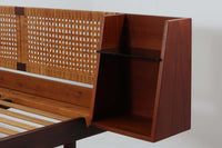 北欧より買い付けたGETAmA社製ベッドフレームです。マットレスは付属しません。チーク材と籐の組み合わせが非常に美しいデザインです。