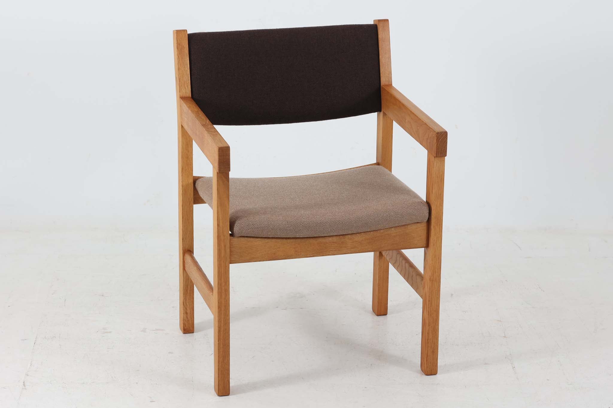北欧家具ビンテージ アームチェア オーク材 Hans J.Wegner（ハンス・J
