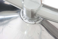 1973年にVernerPantonによってデザインされたモデルで、FritzHansen社によって製造されていましたが、現在は廃盤となっている様です。本体は回転せず固定式となります。