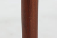 北欧より買い付けた希少な正方形の拡張式ダイニングテーブルです。チーク材の木肌が綺麗で、ダイニングを明るく演出してくれそうです。片方だけ拡張板を広げて使用可能です。