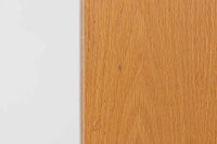 Hundevad&Co社製の造りが良いブックシェルフです。良質なオーク材が使用されています。大型で様々な本が収納可能です。PoulHundevadならではの棚板前面のスリットとタボが見えない設計により非常にすっきりとした印象に仕上がっています。