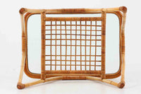 北欧より買い付けたガラステーブルです。経年により飴色に色味変化した籐とガラスの組み合わせが素敵です。