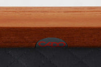 デンマークの女性デザイナー"グレーテヤルク"によってデザインされたシングルソファです。アームのカーブが特徴的なデザインです。クッション内部にはスプリングが内包されていますので快適な座り心地です。