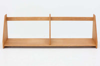 オーク材が使用されたシンプルな壁掛けシェルフです。"Wegner"によってデザインされ、"RYmobler社"によって製造された当時の物です。