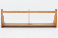 オーク材が使用されたシンプルな壁掛けシェルフです。"Wegner"によってデザインされ、"RYmobler社"によって製造された当時の物です。