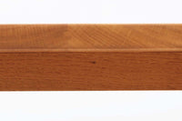 KurtOstervigによるセンターテーブルです。オーク無垢材が使用されたシンプルで使い勝手の良いデザインです。