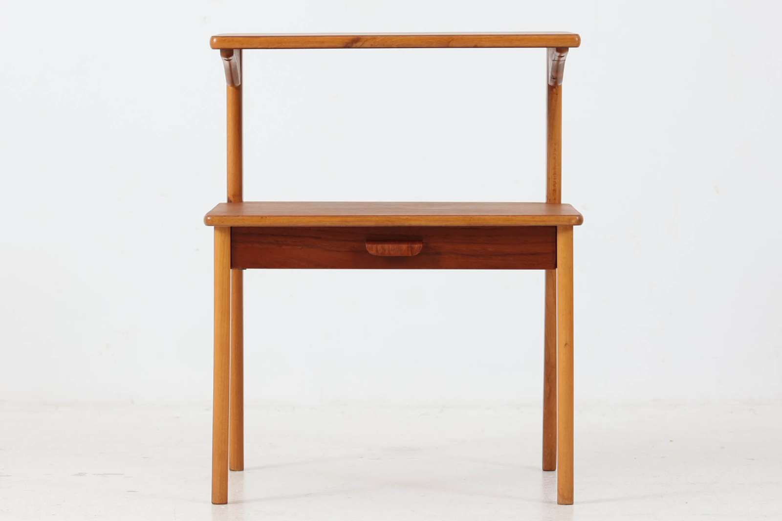 スウェーデン製/サイドチェスト/チーク材ビーチ材 スウェーデン製 サイドチェスト チーク材×ビーチ材 北欧家具ビンテージ