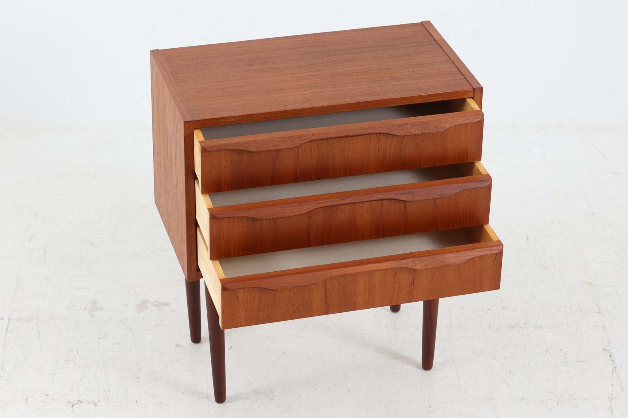 デンマーク製 チェスト3段 チーク材 北欧家具ビンテージ – CHLOROS