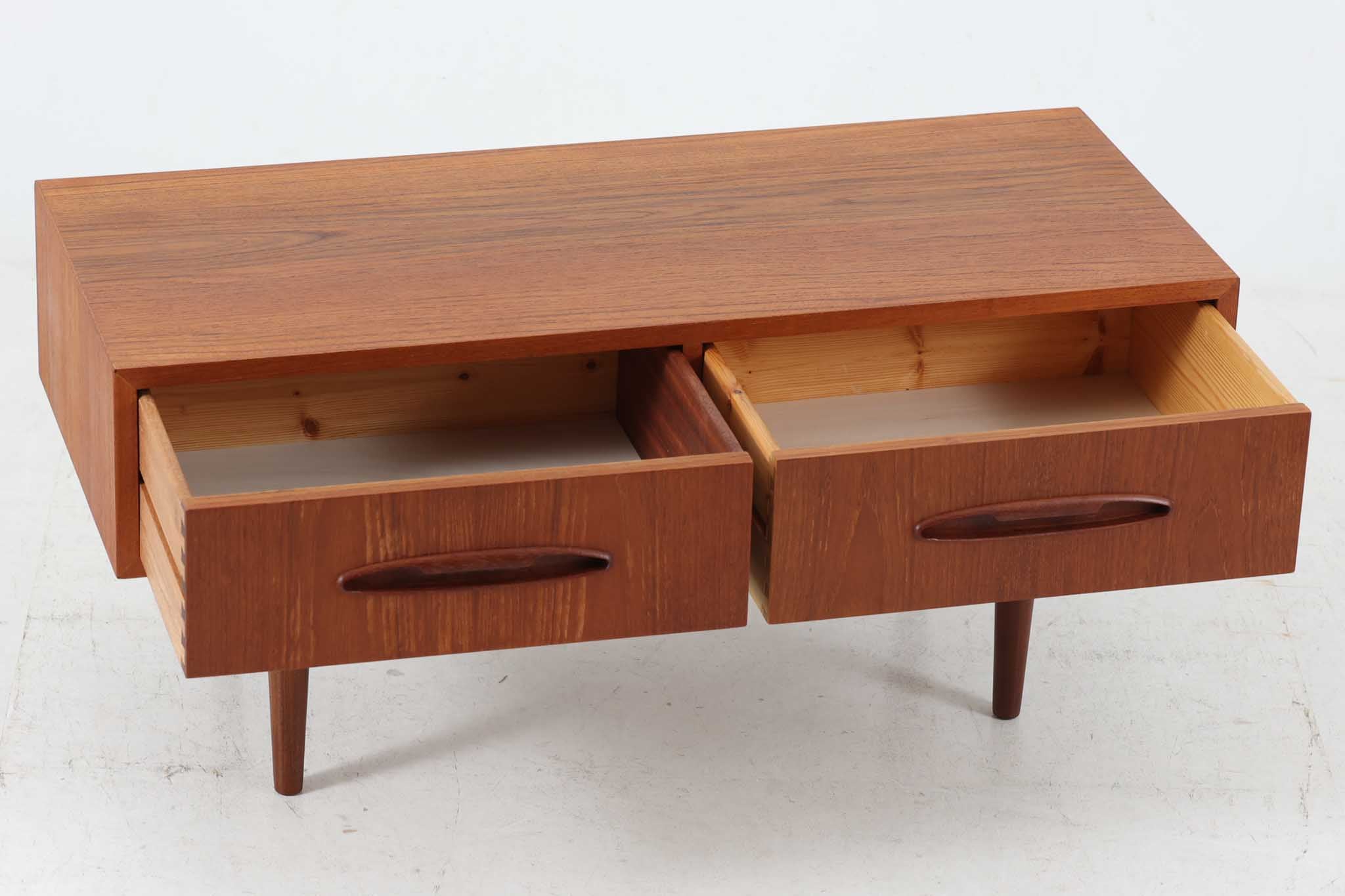 北欧ヴィンテージチェスト（デンマーク製） デンマークヴィンテージ チェスト 4段 チーク材 収納 北欧家具