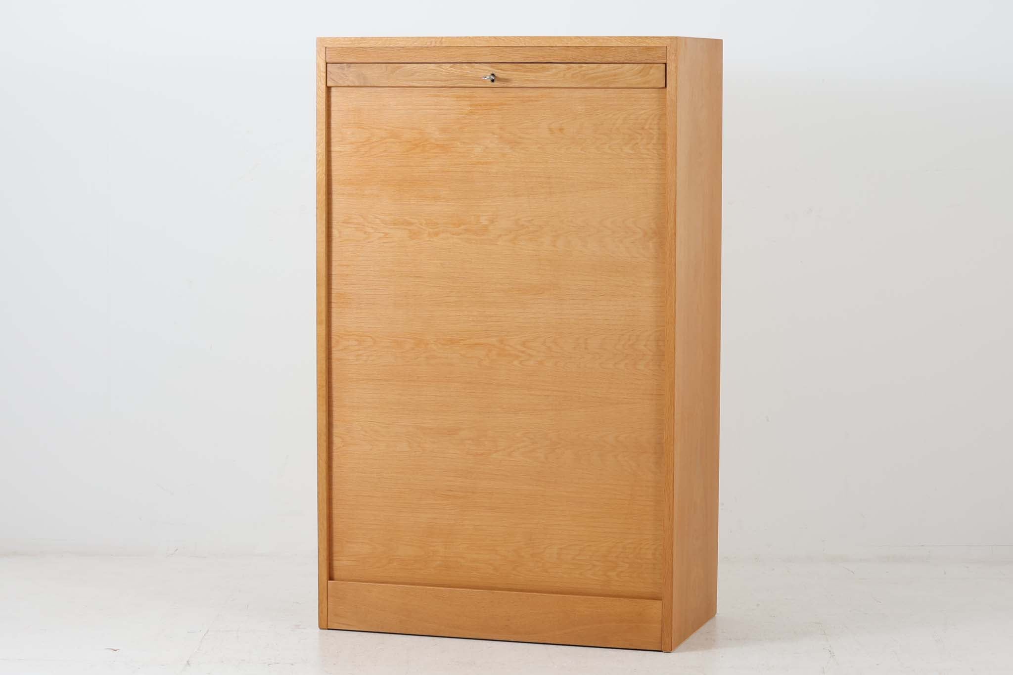 DK16177_1.jpg?v=1744878466