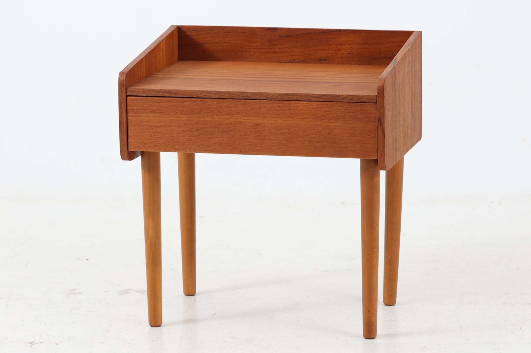 スウェーデン製/サイドチェスト/チーク材ビーチ材 スウェーデン製 サイドチェスト チーク×ビーチ材 北欧家具ビンテージ