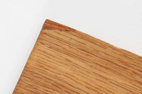 Borgemogensen(ボーエ・モーエンセン)によってデザインされたブックシェルフです。一見シンプルなフォルムですが、良質なオーク材が使用されており、FDB社によって細かい所まで丁寧に作成されています。リビングルームや書斎での本や装飾品の収納に最適です。