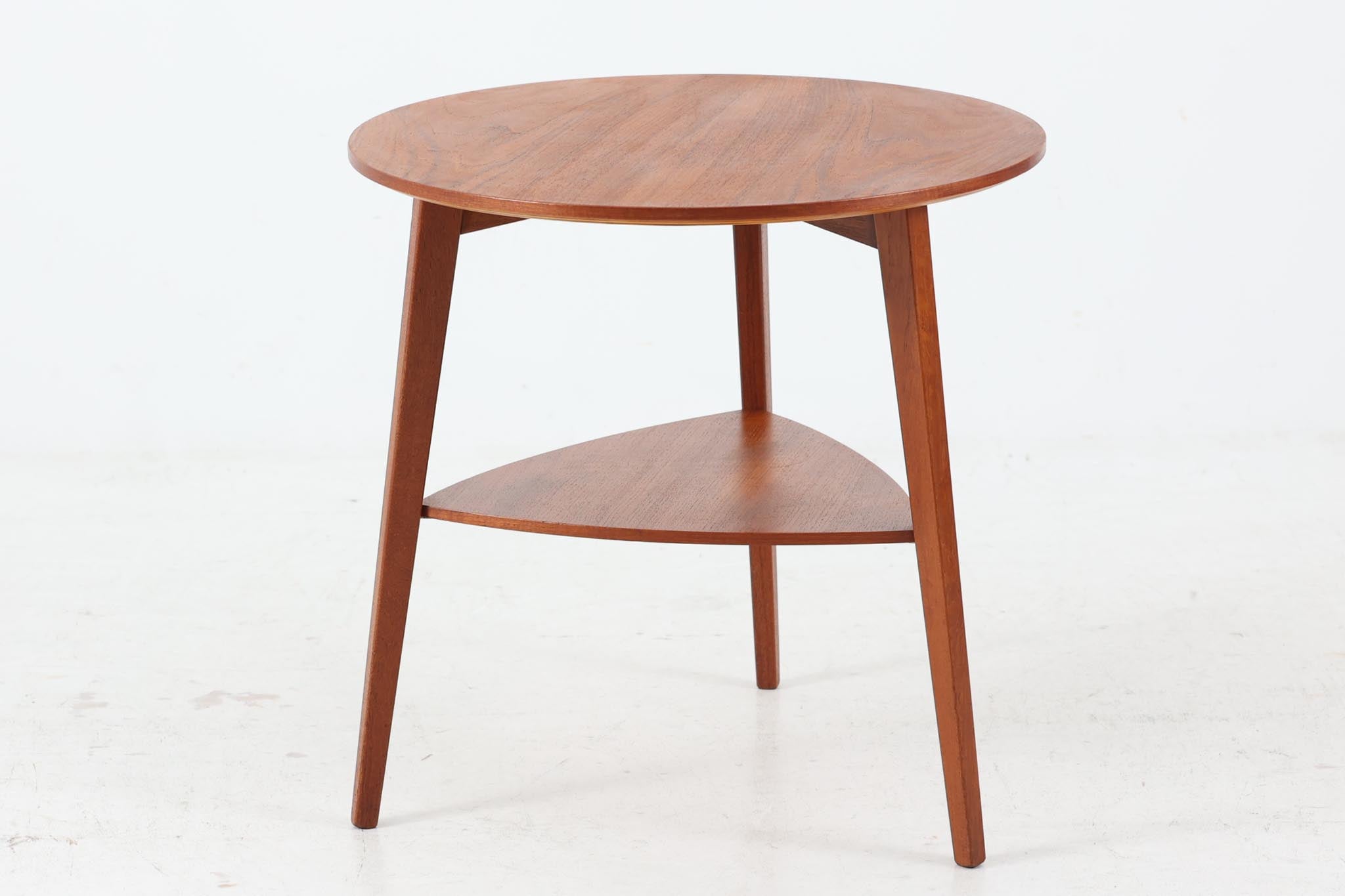 デンマーク製 円形サイドテーブル チーク材 3本脚 北欧家具 