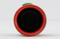 ErikHoglundのフラワーベースです。こちらはBoda製ではなくスモーランドのStrombergshyttan製で、よくあるBoda製の気泡が混じったものではなくまた違った魅力があります。ホグランの象徴でもある型押のアクセントもあります。