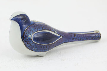 ロイヤルコペンハーゲン社製、LiseKoefoedデザインの珍しい小鳥の笛です。