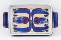 ロイヤルコペンハーゲン社製、LiseKoefoedデザインの持ち手がついたトレイです。