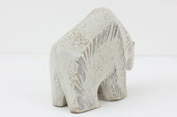 リサラーソンのSTORAZOO(大きな動物)シリーズのシロクマです。こちらはリサラーソンがデザインした製品の中でもLILLAZOOシリーズについてかなり初期の段階で製造されたシリーズになります。大きな動物はどれも個性があり存在感があります。こちらは1958年から1970年の間に製造されました。