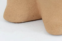 LisaLarsonのSTRANGです。グンナーストラング大蔵大臣をモチーフにした貯金箱で1972年から1984年の間製造されました。何か幸運をもたらしてくれそうな作品です。