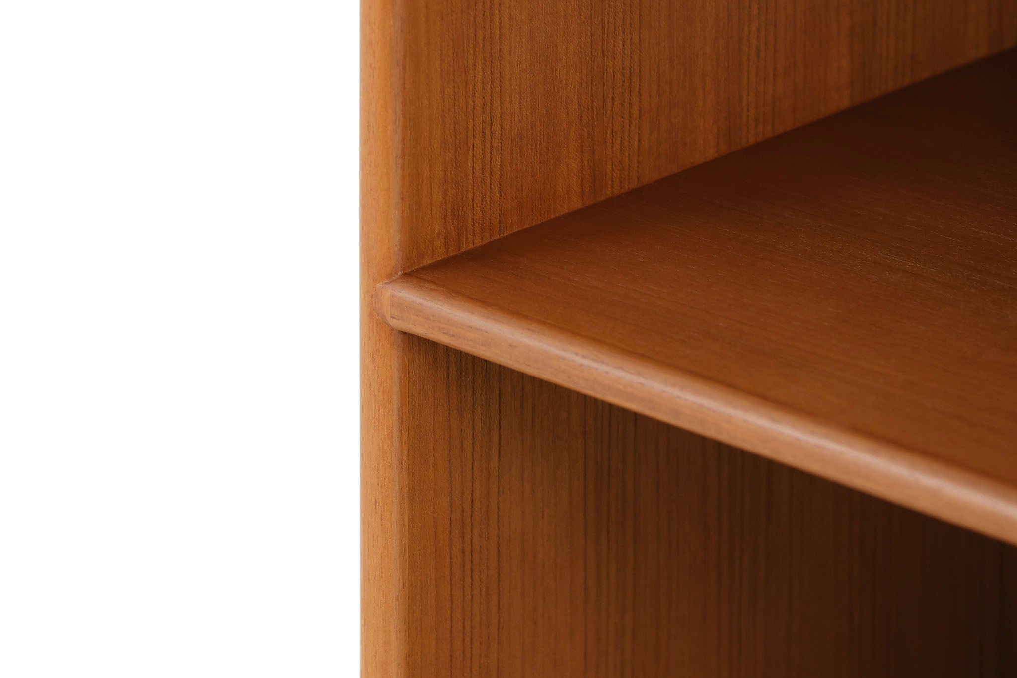 Particular ローブックシェルフ R2 – CHLOROS