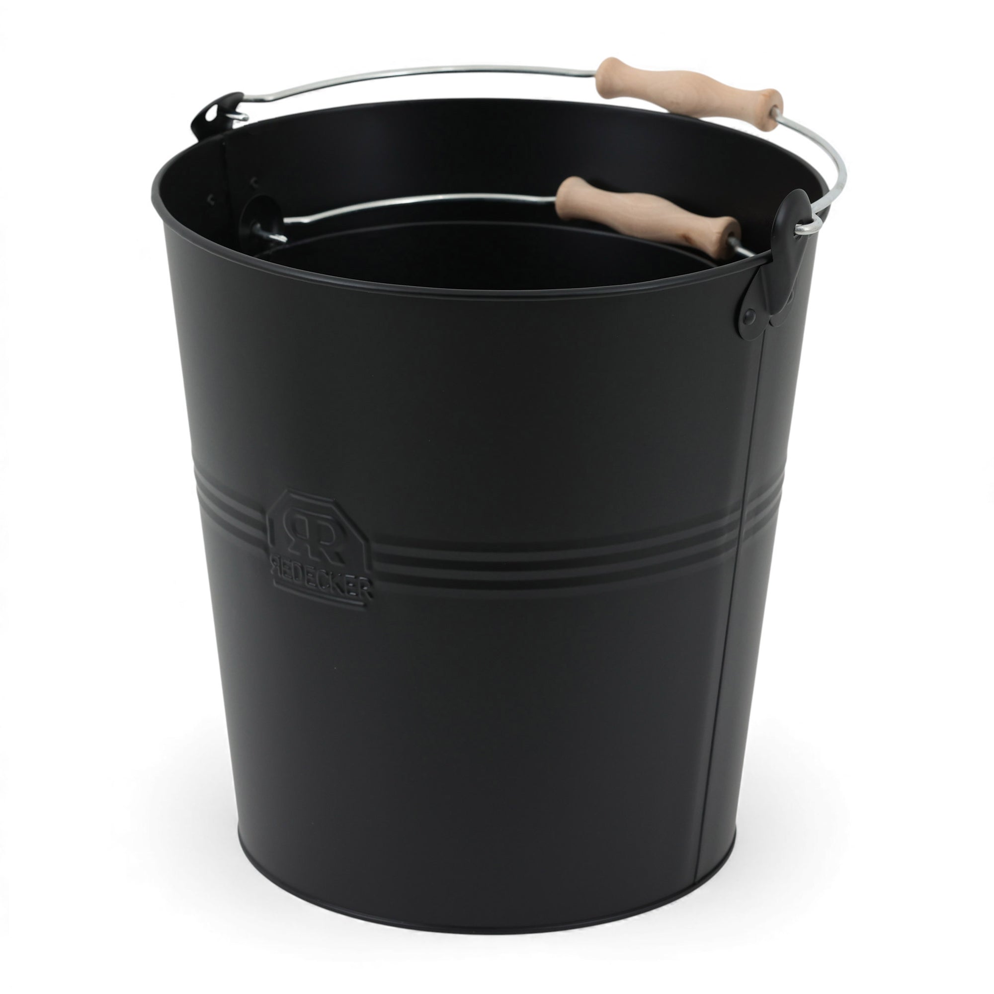 REDECKER（レデッカー）は、1935年にドイツ・フェルスマルトで創業された、天然素材を使用した高品質な生活道具を展開する老舗ブランドです。創業者フリーデル・レデッカー氏が視力を失ったことをきっかけに、手作業でブラシ製造を始めたことからスタートし、そのクラフトマンシップと品質へのこだわりは3世代にわたり継承されています。製品には天然木や植物繊維、動物毛などの自然素材が用いられ、環境に配慮したプラスチックフリーな暮らしを実現します。ナチュラルクリーニングやサステナブルなライフスタイルを志向する人々に人気があり、ドイツ製の確かな品質と伝統工芸品としての信頼性も評価されています。北欧風やミニマルな空間に調和する、美しく機能的なデザインも大きな魅力。REDECKERは、「クラフト」「デザイン」「品質」を大切にした、持続可能で丁寧な暮らしを支えるエコブランドとして、世界中で愛され続けています。