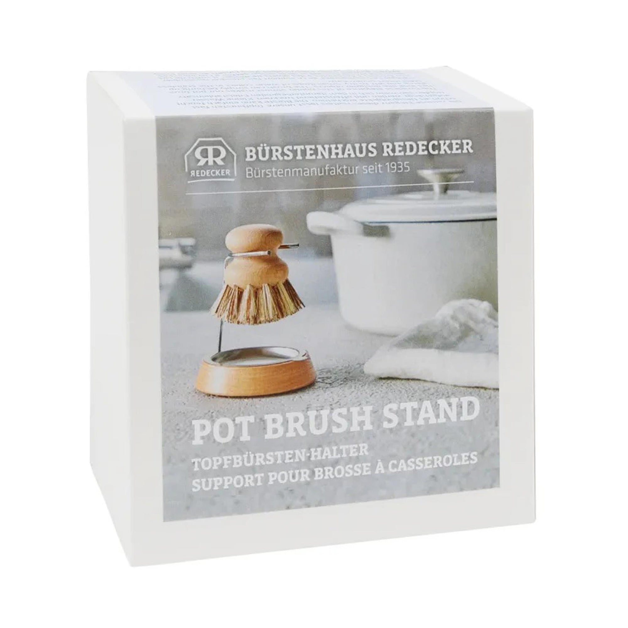 REDECKER（レデッカー）は、1935年にドイツ・フェルスマルトで創業された、天然素材を使用した高品質な生活道具を展開する老舗ブランドです。創業者フリーデル・レデッカー氏が視力を失ったことをきっかけに、手作業でブラシ製造を始めたことからスタートし、そのクラフトマンシップと品質へのこだわりは3世代にわたり継承されています。製品には天然木や植物繊維、動物毛などの自然素材が用いられ、環境に配慮したプラスチックフリーな暮らしを実現します。ナチュラルクリーニングやサステナブルなライフスタイルを志向する人々に人気があり、ドイツ製の確かな品質と伝統工芸品としての信頼性も評価されています。北欧風やミニマルな空間に調和する、美しく機能的なデザインも大きな魅力。REDECKERは、「クラフト」「デザイン」「品質」を大切にした、持続可能で丁寧な暮らしを支えるエコブランドとして、世界中で愛され続けています。