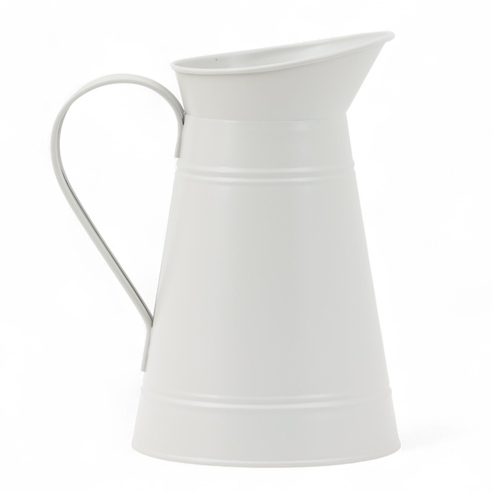 REDECKER（レデッカー）は、1935年にドイツ・フェルスマルトで創業された、天然素材を使用した高品質な生活道具を展開する老舗ブランドです。創業者フリーデル・レデッカー氏が視力を失ったことをきっかけに、手作業でブラシ製造を始めたことからスタートし、そのクラフトマンシップと品質へのこだわりは3世代にわたり継承されています。製品には天然木や植物繊維、動物毛などの自然素材が用いられ、環境に配慮したプラスチックフリーな暮らしを実現します。ナチュラルクリーニングやサステナブルなライフスタイルを志向する人々に人気があり、ドイツ製の確かな品質と伝統工芸品としての信頼性も評価されています。北欧風やミニマルな空間に調和する、美しく機能的なデザインも大きな魅力。REDECKERは、「クラフト」「デザイン」「品質」を大切にした、持続可能で丁寧な暮らしを支えるエコブランドとして、世界中で愛され続けています。