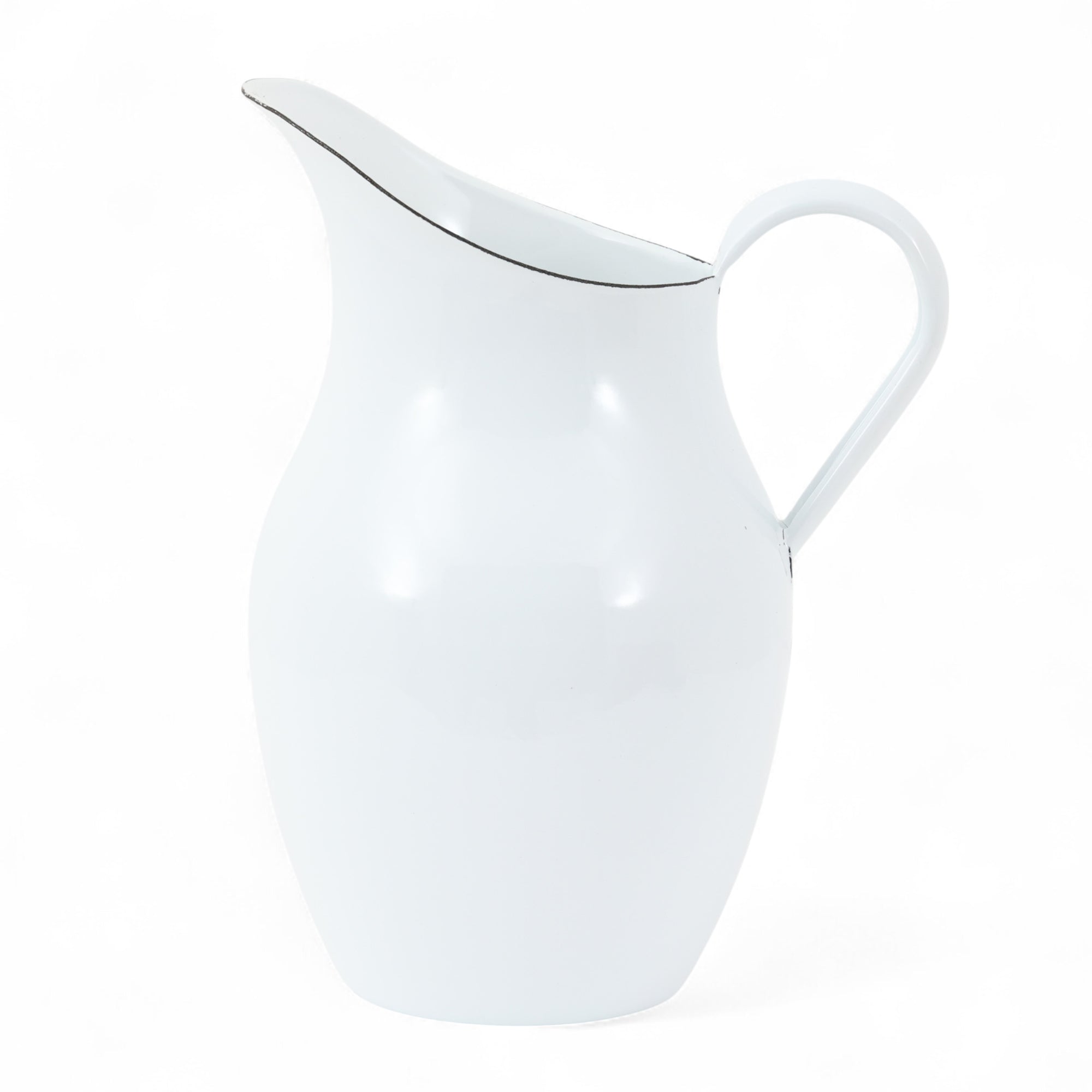 REDECKER（レデッカー）は、1935年にドイツ・フェルスマルトで創業された、天然素材を使用した高品質な生活道具を展開する老舗ブランドです。創業者フリーデル・レデッカー氏が視力を失ったことをきっかけに、手作業でブラシ製造を始めたことからスタートし、そのクラフトマンシップと品質へのこだわりは3世代にわたり継承されています。製品には天然木や植物繊維、動物毛などの自然素材が用いられ、環境に配慮したプラスチックフリーな暮らしを実現します。ナチュラルクリーニングやサステナブルなライフスタイルを志向する人々に人気があり、ドイツ製の確かな品質と伝統工芸品としての信頼性も評価されています。北欧風やミニマルな空間に調和する、美しく機能的なデザインも大きな魅力。REDECKERは、「クラフト」「デザイン」「品質」を大切にした、持続可能で丁寧な暮らしを支えるエコブランドとして、世界中で愛され続けています。