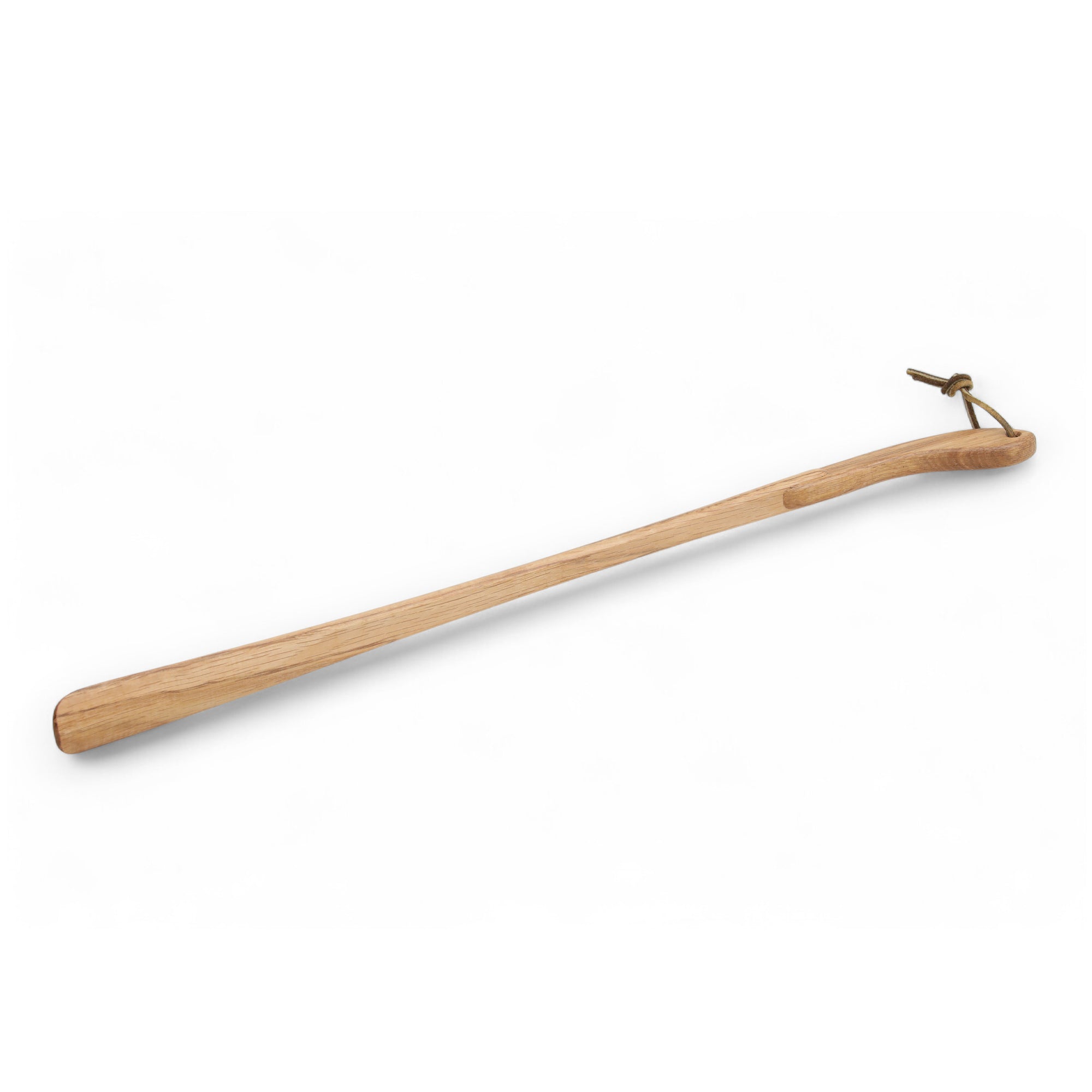 REDECKER（レデッカー）は、1935年にドイツ・フェルスマルトで創業された、天然素材を使用した高品質な生活道具を展開する老舗ブランドです。創業者フリーデル・レデッカー氏が視力を失ったことをきっかけに、手作業でブラシ製造を始めたことからスタートし、そのクラフトマンシップと品質へのこだわりは3世代にわたり継承されています。製品には天然木や植物繊維、動物毛などの自然素材が用いられ、環境に配慮したプラスチックフリーな暮らしを実現します。ナチュラルクリーニングやサステナブルなライフスタイルを志向する人々に人気があり、ドイツ製の確かな品質と伝統工芸品としての信頼性も評価されています。北欧風やミニマルな空間に調和する、美しく機能的なデザインも大きな魅力。REDECKERは、「クラフト」「デザイン」「品質」を大切にした、持続可能で丁寧な暮らしを支えるエコブランドとして、世界中で愛され続けています。