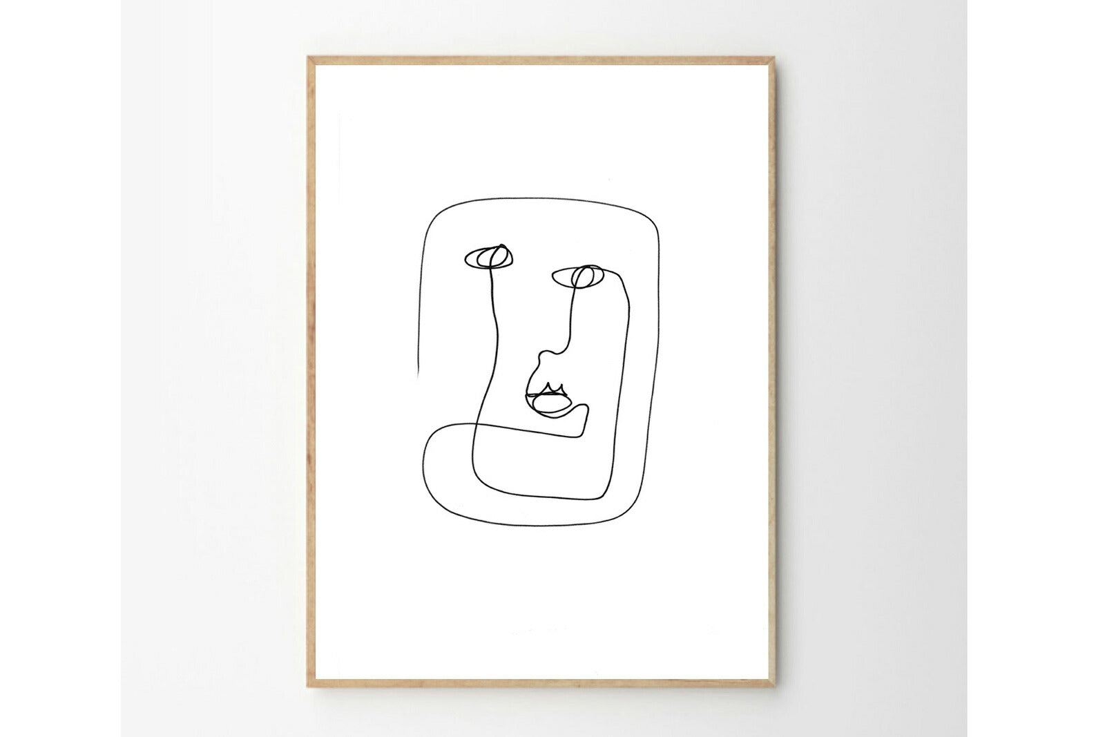 THEPOSTERCLUBは、コペンハーゲンを拠点とするオンラインストアで、主に厳選されたアートポスターを販売しています。主にスカンジナビアのライフスタイル、ファッション、インテリアデザイントレンドからインスピレーションを受け、モノクロから抽象画、エッジの利いた写真アートまで、多くのアーティストの作品を取り扱っています。また、無名有名問わず多くのデザイナーとのコラボレーションを積極的に行い、多くの作品を独占的に販売しているのも特徴的です。