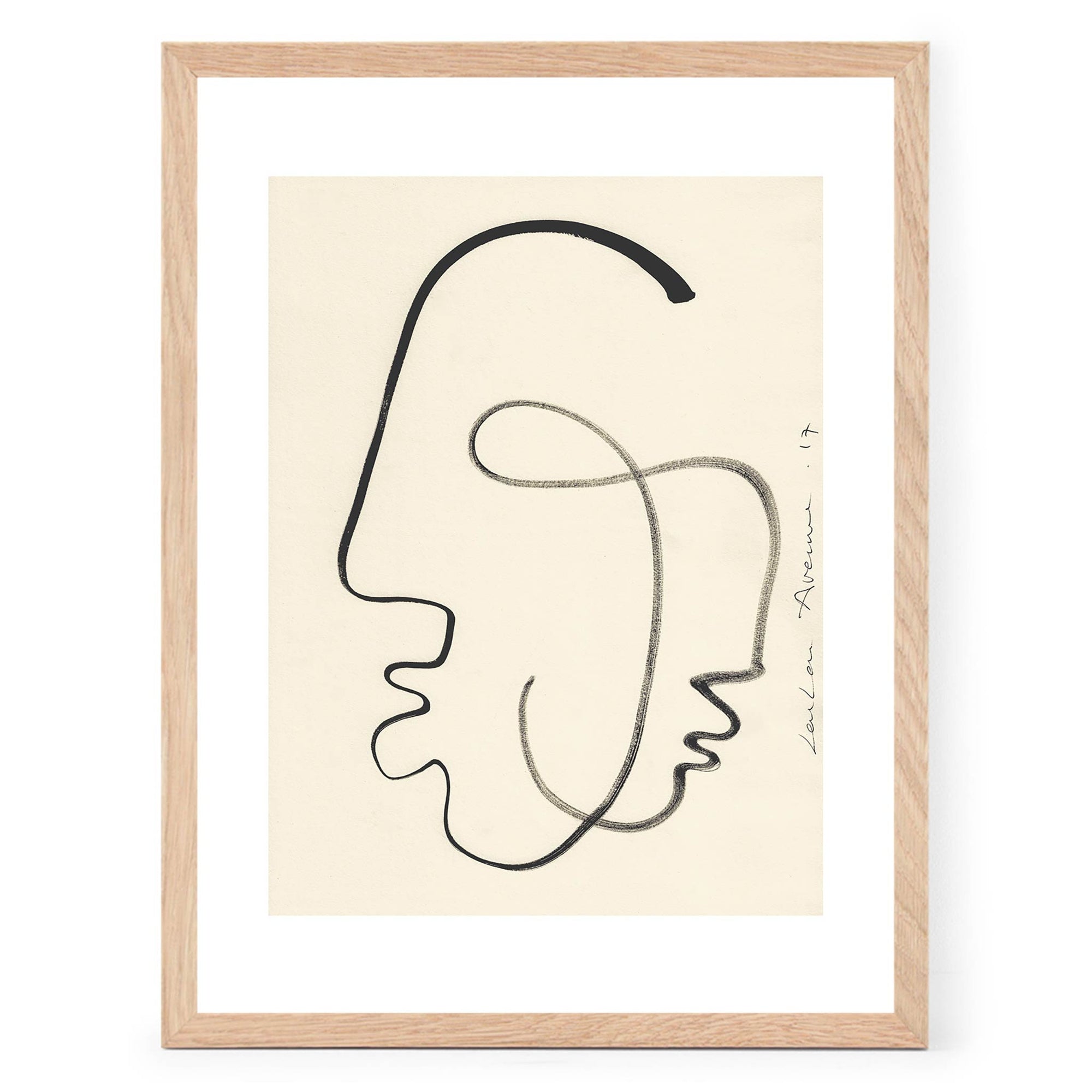 The Poster Club（ポスタークラブ）は、デンマーク・コペンハーゲンを拠点とするオンラインショップで、北欧デザインの高品質なポスターやアートプリントを専門に取り扱っています。新進気鋭の若手アーティストから世界的に活躍する作家まで、多彩なラインナップが魅力。北欧のライフスタイル、ファッション、インテリアデザインのトレンドを取り入れたミニマルで洗練された作品は、シンプルで上質な空間に自然と溶け込みます。ナチュラルインテリアや韓国風の部屋づくり、和モダンテイストにも調和し、アートを取り入れた暮らしを提案。世界中のインテリア雑誌やデザインメディアにも多数掲載されており、感度の高いユーザーからも厚い信頼を集めています。The Poster Clubは、アートプリントを通して日常に美とインスピレーションを届ける、北欧インテリア好きにおすすめのブランドです。