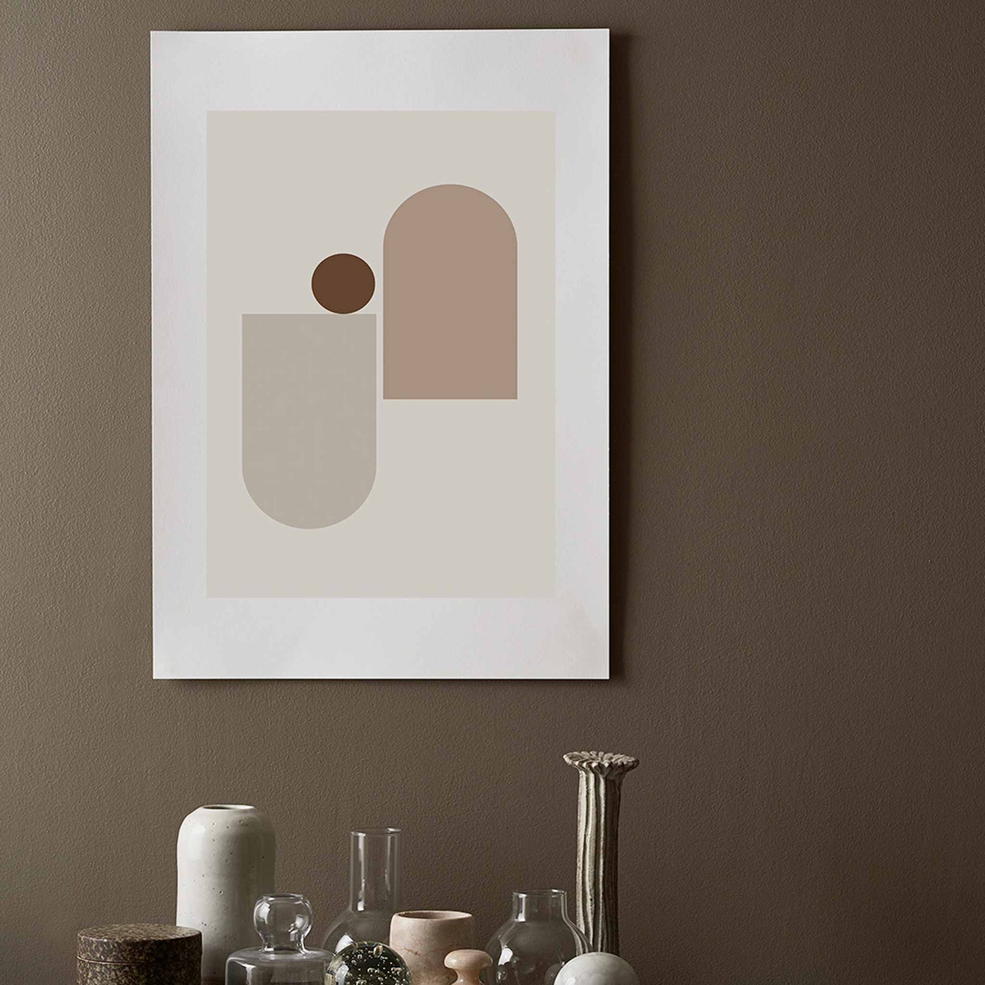 The Poster Club（ポスタークラブ）は、デンマーク・コペンハーゲンを拠点とするオンラインショップで、北欧デザインの高品質なポスターやアートプリントを専門に取り扱っています。新進気鋭の若手アーティストから世界的に活躍する作家まで、多彩なラインナップが魅力。北欧のライフスタイル、ファッション、インテリアデザインのトレンドを取り入れたミニマルで洗練された作品は、シンプルで上質な空間に自然と溶け込みます。ナチュラルインテリアや韓国風の部屋づくり、和モダンテイストにも調和し、アートを取り入れた暮らしを提案。世界中のインテリア雑誌やデザインメディアにも多数掲載されており、感度の高いユーザーからも厚い信頼を集めています。The Poster Clubは、アートプリントを通して日常に美とインスピレーションを届ける、北欧インテリア好きにおすすめのブランドです。