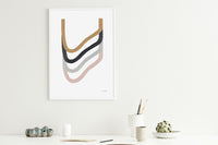 THEPOSTERCLUBは、コペンハーゲンを拠点とするオンラインストアで、主に厳選されたアートポスターを販売しています。主にスカンジナビアのライフスタイル、ファッション、インテリアデザイントレンドからインスピレーションを受け、モノクロから抽象画、エッジの利いた写真アートまで、多くのアーティストの作品を取り扱っています。また、無名有名問わず多くのデザイナーとのコラボレーションを積極的に行い、多くの作品を独占的に販売しているのも特徴的です。