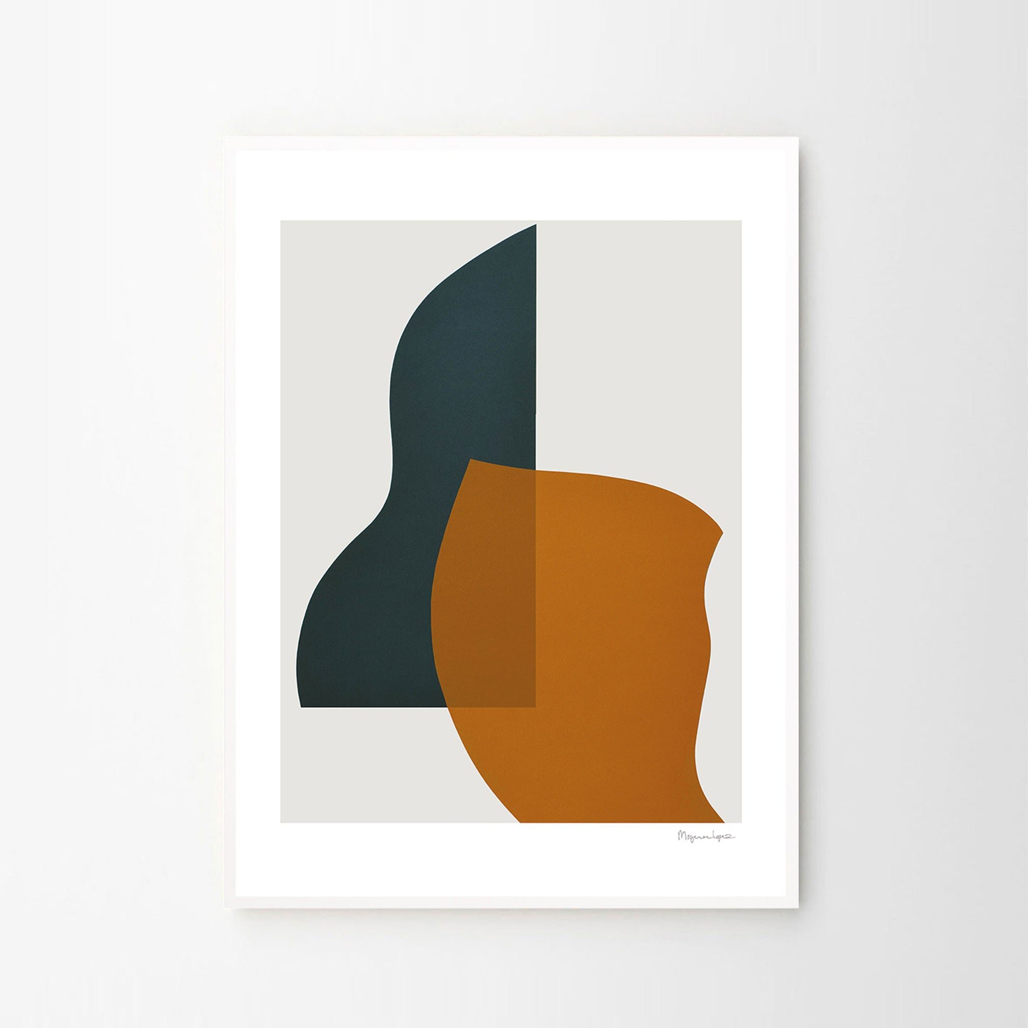 The Poster Club（ポスタークラブ）は、デンマーク・コペンハーゲンを拠点とするオンラインショップで、北欧デザインの高品質なポスターやアートプリントを専門に取り扱っています。新進気鋭の若手アーティストから世界的に活躍する作家まで、多彩なラインナップが魅力。北欧のライフスタイル、ファッション、インテリアデザインのトレンドを取り入れたミニマルで洗練された作品は、シンプルで上質な空間に自然と溶け込みます。ナチュラルインテリアや韓国風の部屋づくり、和モダンテイストにも調和し、アートを取り入れた暮らしを提案。世界中のインテリア雑誌やデザインメディアにも多数掲載されており、感度の高いユーザーからも厚い信頼を集めています。The Poster Clubは、アートプリントを通して日常に美とインスピレーションを届ける、北欧インテリア好きにおすすめのブランドです。