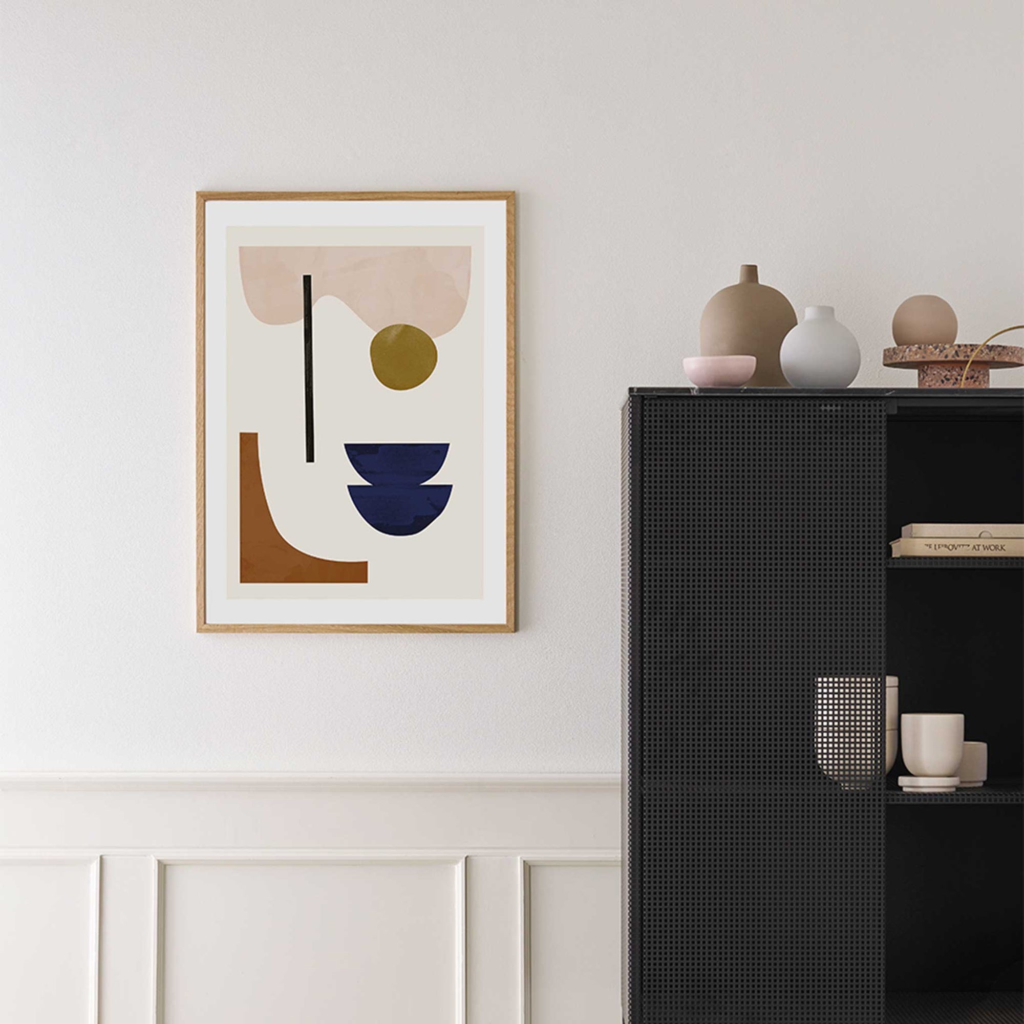 The Poster Club（ポスタークラブ）は、デンマーク・コペンハーゲンを拠点とするオンラインショップで、北欧デザインの高品質なポスターやアートプリントを専門に取り扱っています。新進気鋭の若手アーティストから世界的に活躍する作家まで、多彩なラインナップが魅力。北欧のライフスタイル、ファッション、インテリアデザインのトレンドを取り入れたミニマルで洗練された作品は、シンプルで上質な空間に自然と溶け込みます。ナチュラルインテリアや韓国風の部屋づくり、和モダンテイストにも調和し、アートを取り入れた暮らしを提案。世界中のインテリア雑誌やデザインメディアにも多数掲載されており、感度の高いユーザーからも厚い信頼を集めています。The Poster Clubは、アートプリントを通して日常に美とインスピレーションを届ける、北欧インテリア好きにおすすめのブランドです。