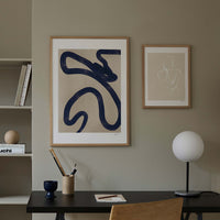 The Poster Club（ポスタークラブ）は、デンマーク・コペンハーゲンを拠点とするオンラインショップで、北欧デザインの高品質なポスターやアートプリントを専門に取り扱っています。新進気鋭の若手アーティストから世界的に活躍する作家まで、多彩なラインナップが魅力。北欧のライフスタイル、ファッション、インテリアデザインのトレンドを取り入れたミニマルで洗練された作品は、シンプルで上質な空間に自然と溶け込みます。ナチュラルインテリアや韓国風の部屋づくり、和モダンテイストにも調和し、アートを取り入れた暮らしを提案。世界中のインテリア雑誌やデザインメディアにも多数掲載されており、感度の高いユーザーからも厚い信頼を集めています。The Poster Clubは、アートプリントを通して日常に美とインスピレーションを届ける、北欧インテリア好きにおすすめのブランドです。